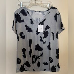 Haute Women’s Blouse M Medium Black Gray Print V Neck NWT Bust 38”
